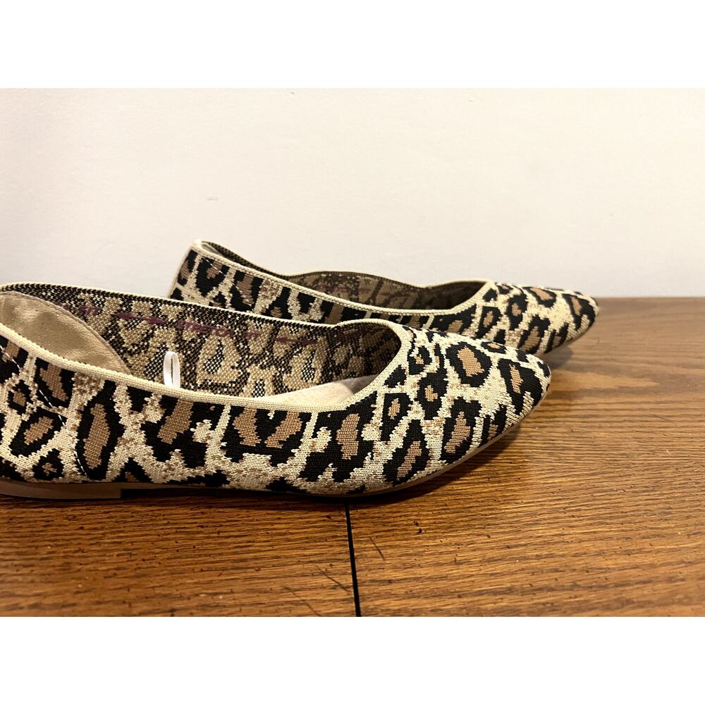 Sketchers Cleo Smoking Flat -  Leopard Print -  Size 9